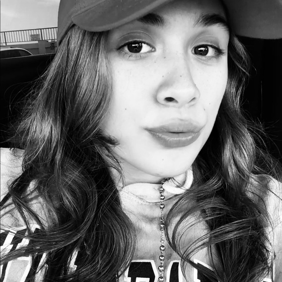 Meet your Posher, Maryann - Picture 2 of 3